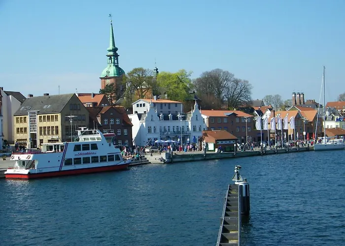 In Mit Grossem Balkon By Interhome Appartement